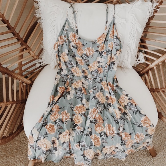 Forever 21 Dresses & Skirts - FOREVER 21: FLORAL MINI DRESS